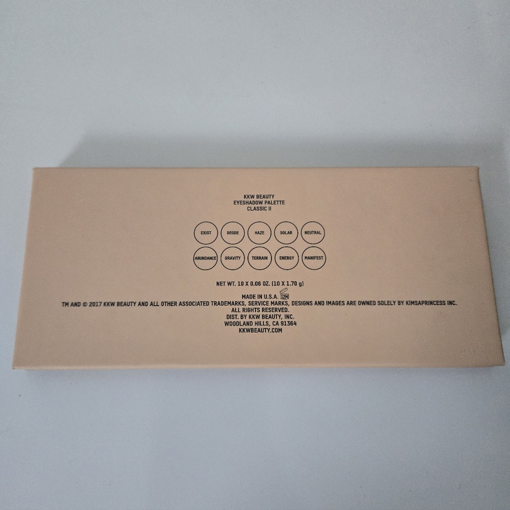 KKW Beauty Classic 2 Eyeshadow Palette - Picture 3 of 6
